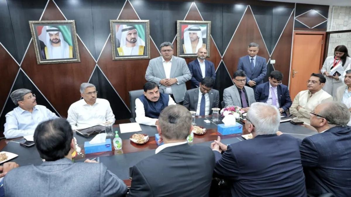 CM Dr. Mohan Yadav’s Dubai visit: तीसरे दिन MP को लॉजिस्टिक हब बनाने DP वर्ल्ड के प्रतिनिधियों से चर्चा, MSME सेक्टर को बढ़ावा देने भारत मार्ट का करेंगे भ्रमण