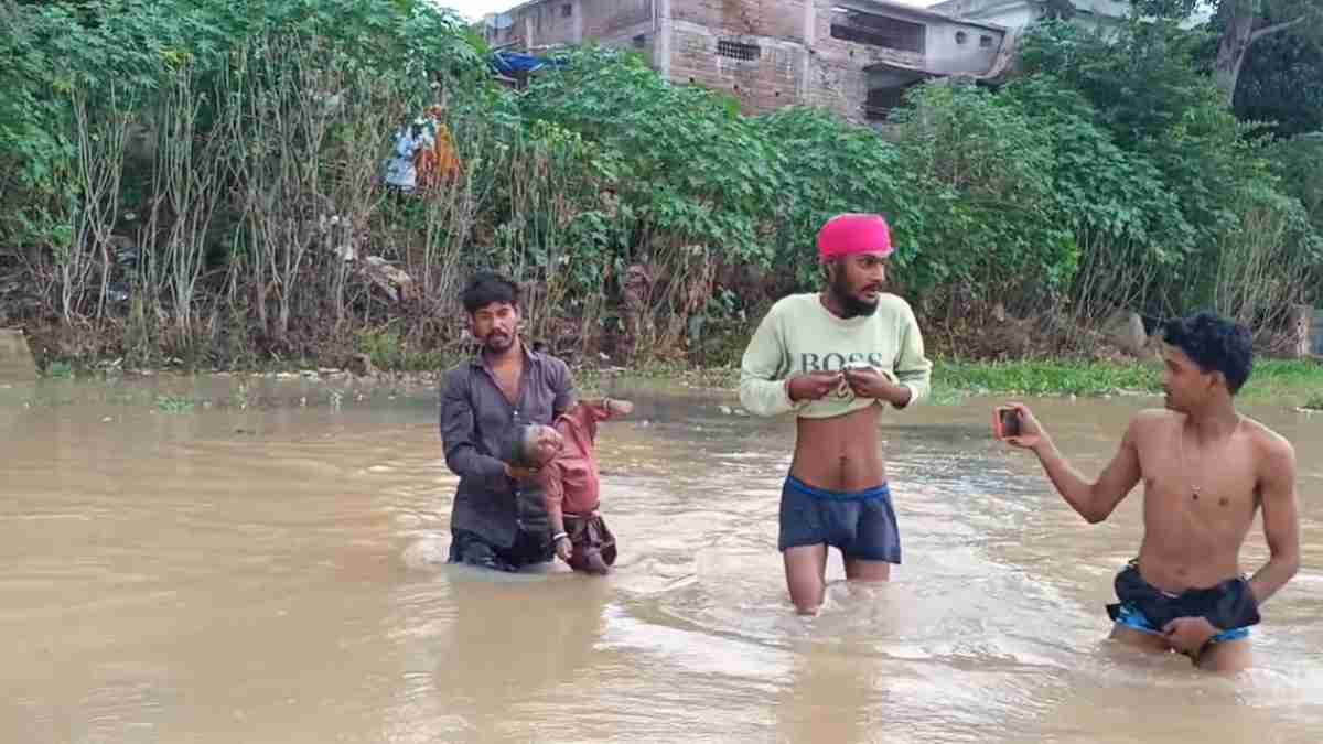 CG News : नदी में मिली मासूम की लाश, आंगनबाड़ी से घर आने पड़ोसी के साथ निकला था बच्चा