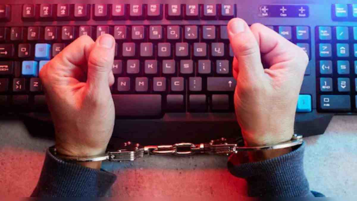 अश्लील कॉल करते हो… यू आर डिजिटल अरेस्ट! 79 साल के बुजुर्ग से 45 लाख की साइबर ठगी, DCP बनकर 72 घंटे घर में किया कैद