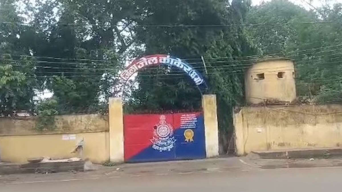 चर्चा में कांकेर का जिला जेल, महिला जेल प्रहरियों ने महिला सहायक जेल अधीक्षक के साथ उनके पति पर लगाए गंभीर आरोप, कलेक्टर से की शिकायत…