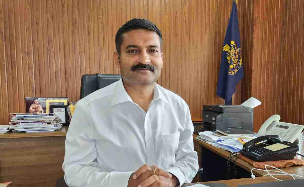 बढ़ते अपराध पर पुलिस का एक्शन प्लान: हर थाने में टॉप 10 बदमाशों की लिस्ट होगी तैयार, कमिश्नर ने दिए निर्देश