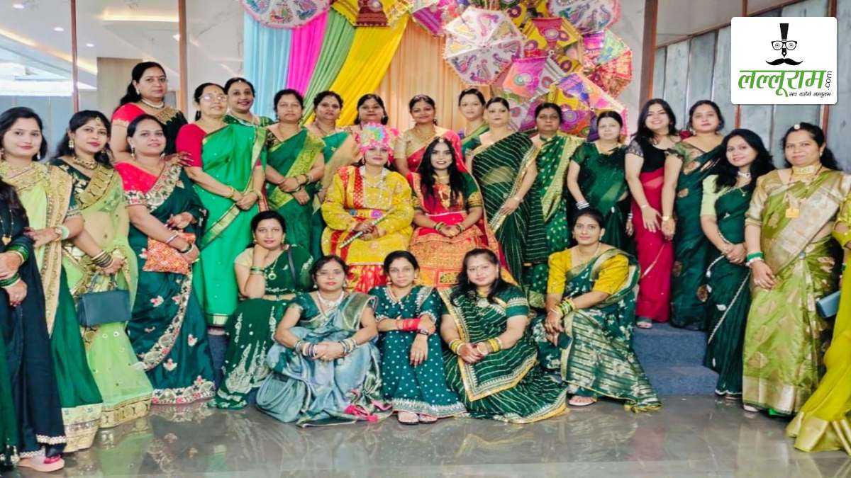 नामदेव समाज की महिलाओं ने हर्षोल्लास से मनाया सावन और तीज उत्सव, राधा-कृष्ण की झांकी बनी आकर्षण का केंद्र