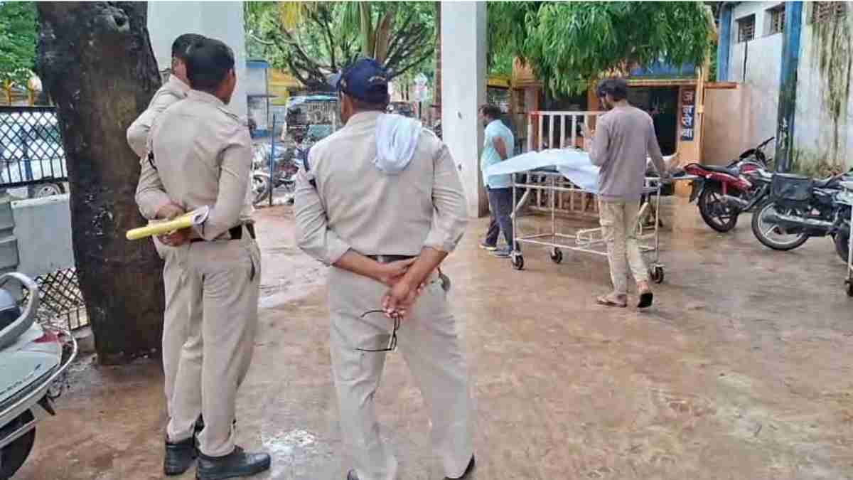 जेल में बंद कैदी की संदिग्ध मौत: पैर में तकलीफ के बाद ले जा रहे थे अस्पताल, रास्ते में तोड़ा दम, पुलिस में हड़कंप