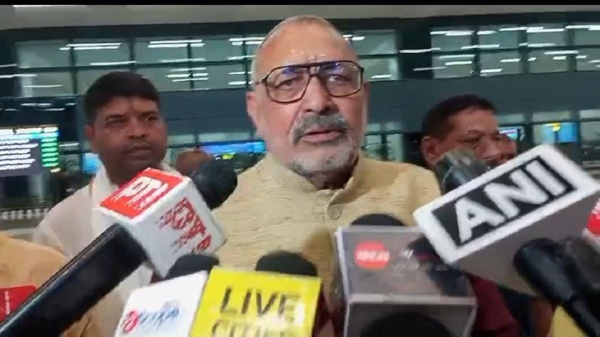गिरिराज सिंह ने कहा राहुल लोकतंत्र का बना रहे मजाक, ममता बनर्जी को बताया तानाशाह, जानें क्या है पूरा मामला