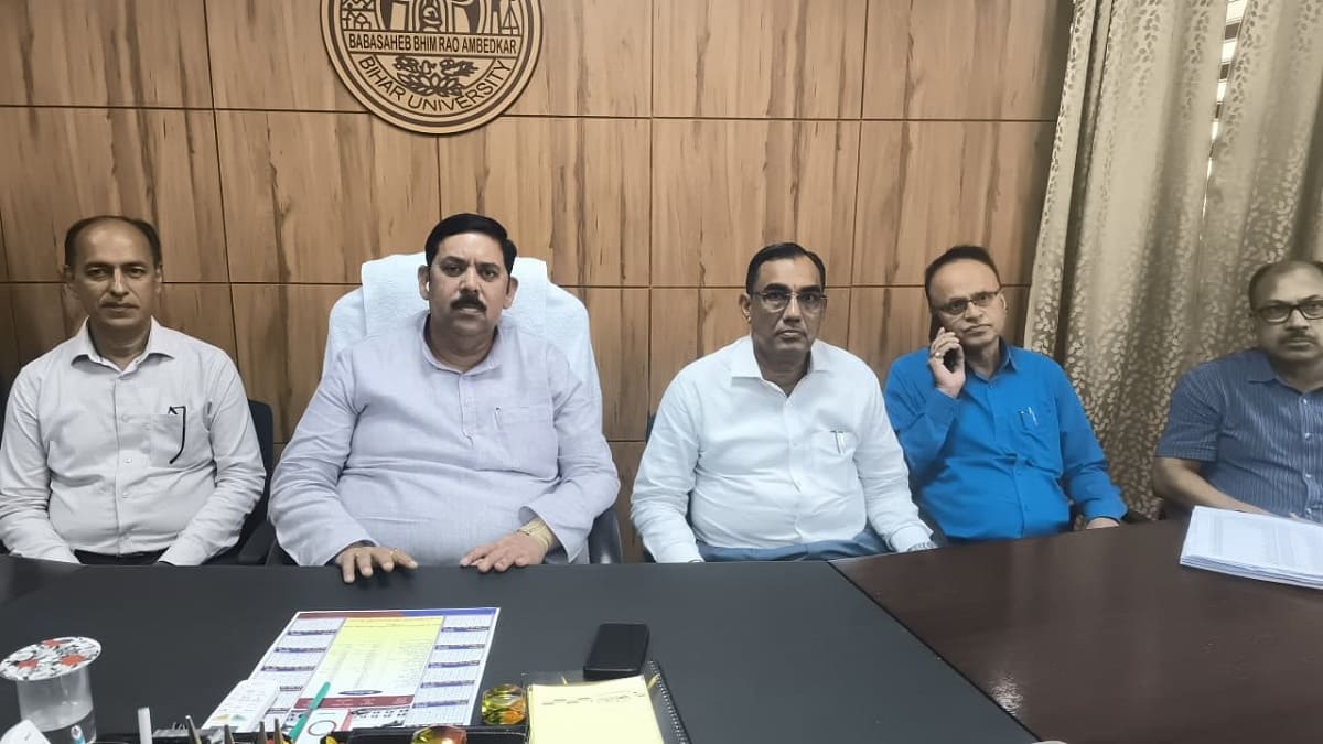6 साल बाद बाबासाहेब अंबेडकर विश्वविद्यालय में दीक्षांत समारोह, 95 छात्रों को मिलेगी डिग्री