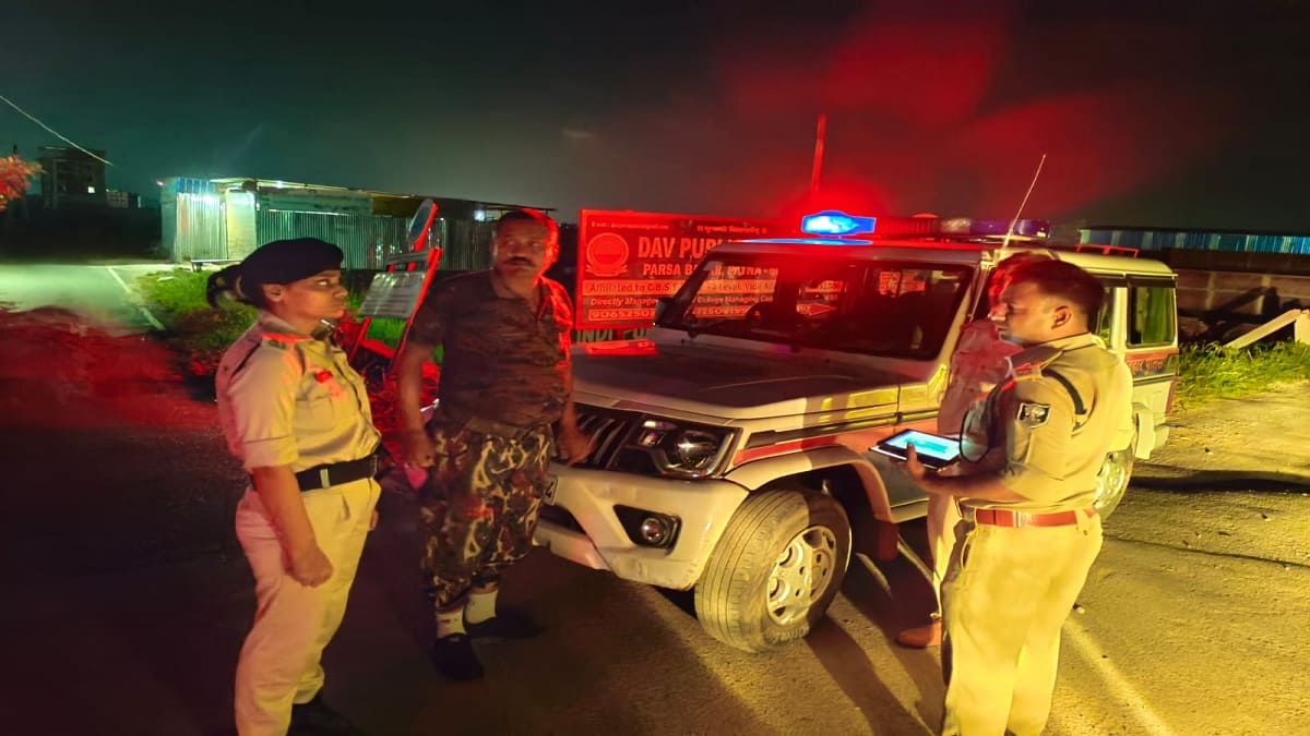 नेपाल और बंगाल सीमा पर अलर्ट, पुलिस-प्रशासन ने बढ़ाई चौकसी, किशनगंज में हर गतिविधि पर कड़ी नजर