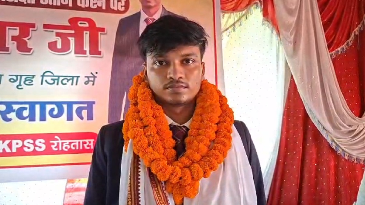 सासाराम के अमित कुमार बने एयर इंडिया पायलट, छोटे शहर से उठकर पूरा किया आसमान छूने का सपना
