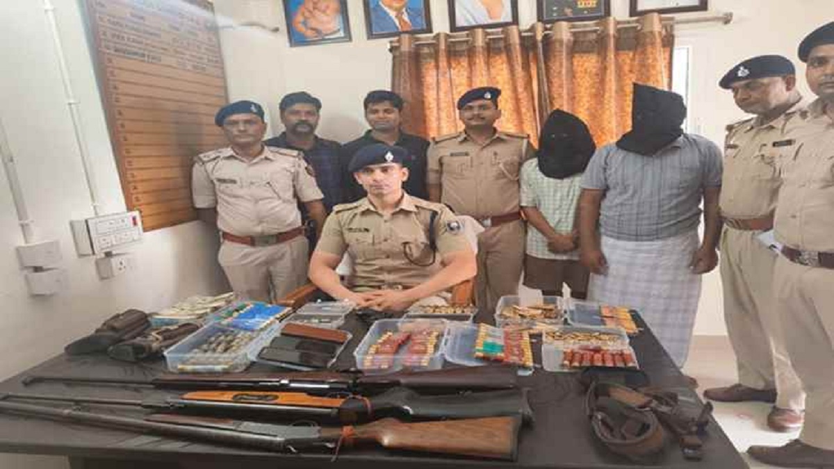 पटना पुलिस ने ध्वस्त किया महाकाल गैंग का नेटवर्क, भारी मात्रा में हथियार बरामद, दो गिरफ्तार