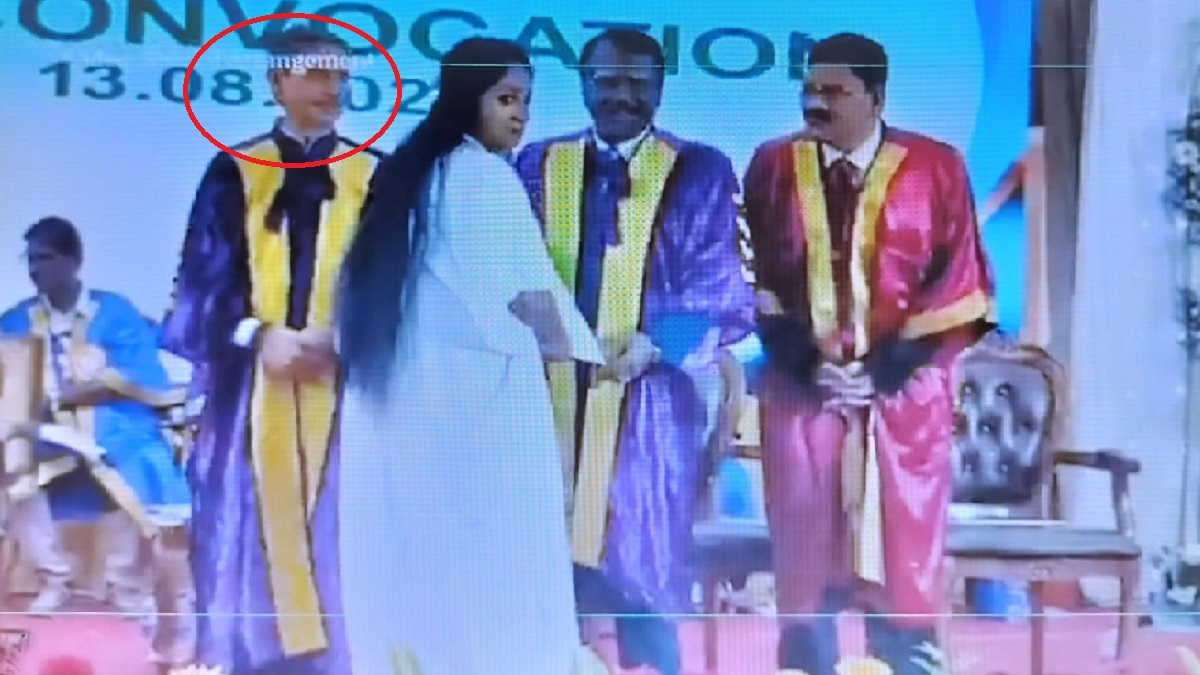 ‘मैं ऐसे व्यक्ति से डिग्री नहीं लेना चाहती’, महिला पीएचडी स्कॉलर ने बिहार मूल के गवर्नर को मंच पर किया अपमानित