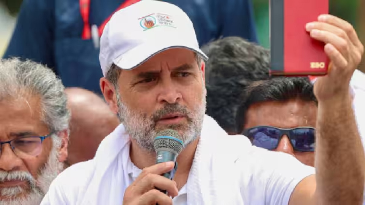 Voter Adhikar Yatra: राहुल की ‘वोटर अधिकार यात्रा’ को दरभंगा में बड़ा झटका, प्रशासन ने तय कार्यक्रम में किया बड़ा बदलाव