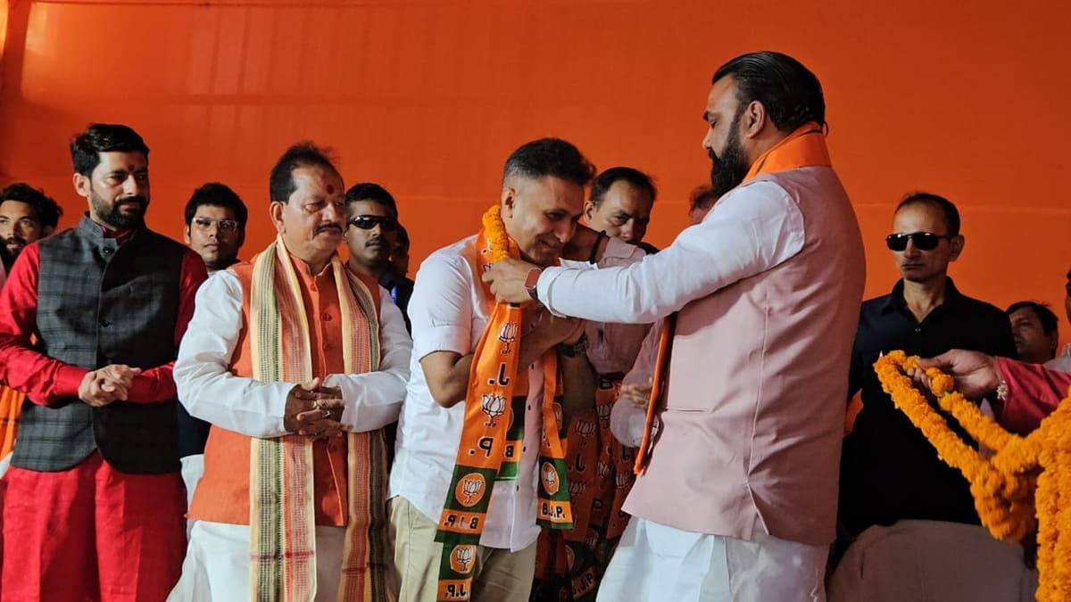 आनंद मिश्रा और आशुतोष कुमार ने थामा भाजपा का दामन, बीजेपी बोलीं, -बिहार चुनाव अब ज्यादा दूर नहीं