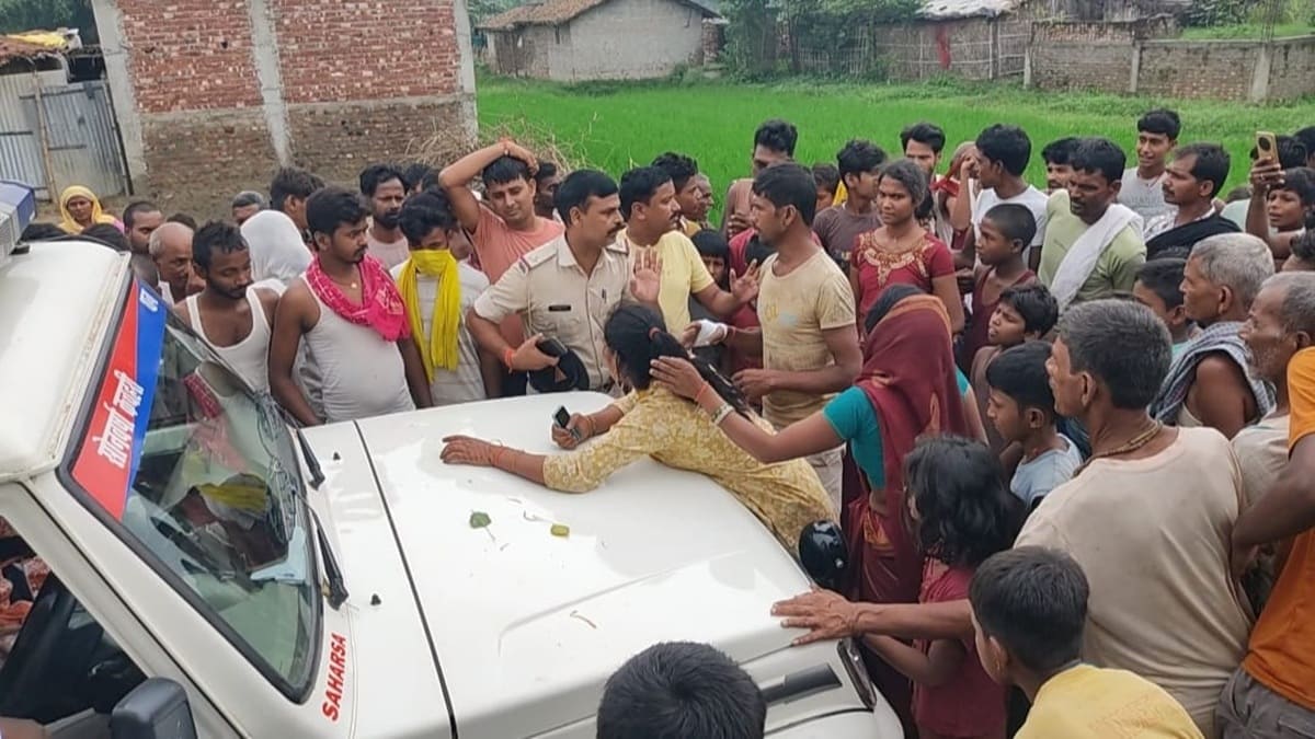 Saharsa Crime : चोरी के दौरान ग्रामीणों ने चोर की कर दी धुनाई , एक आरोपी गिरफ्तार, पुलिस की देरी से ग्रामीण हुए आक्रोशित