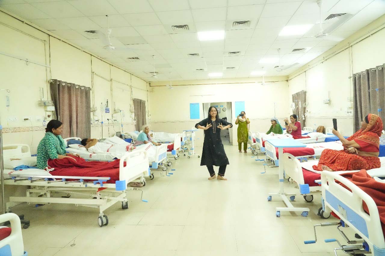 नृत्य से आरोग्य की ओर: अस्पताल के वार्ड में कुचिपुड़ी नृत्य, रोगियों को मिला नया जीवन, मानसिक और भावनात्मक सुकून