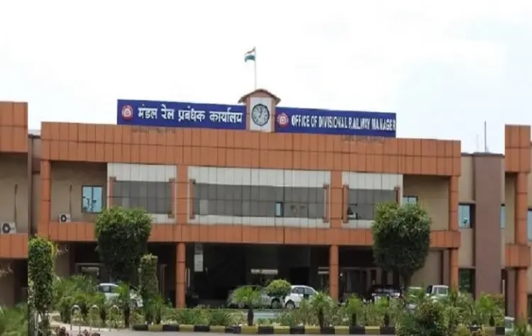 Raipur Railway News: अब ड्राइवरों ने रेलवे अधिकारियों पर लगाया गंभीर आरोप, हड़ताल की तैयारी!