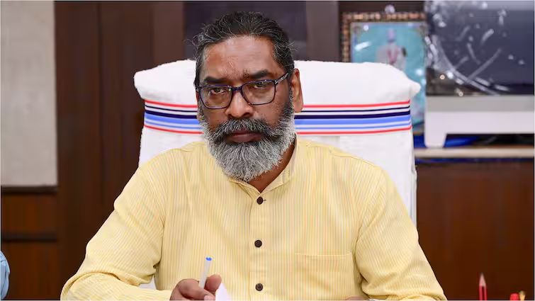 Jharkhand: संविधान संशोधन विधेयक को लेकर CM हेमंत सोरेन का डर आया सामने, बोले- ‘इसमें छिपा है केंद्र का कोई बड़ा एजेंडा’