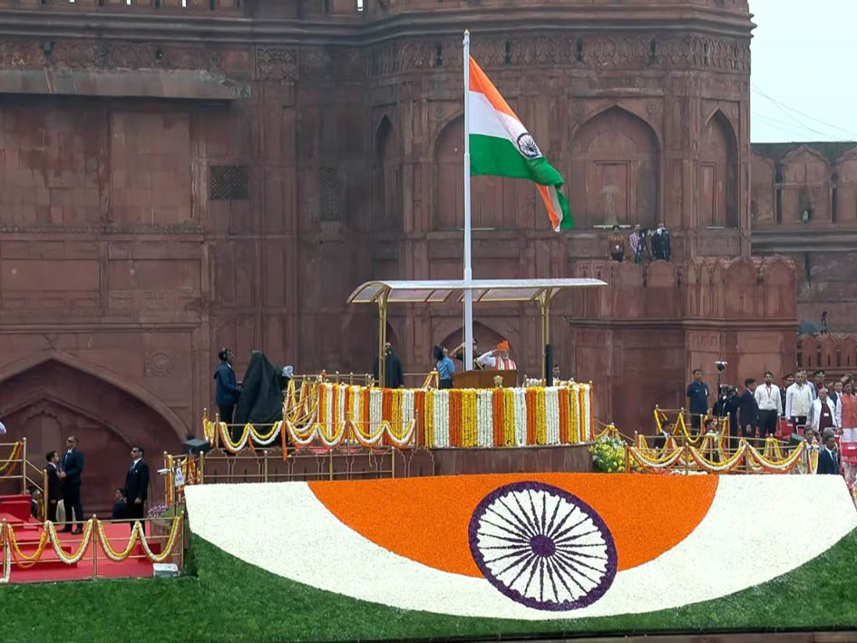  Independence Day 2025: लालकिले से PM मोदी का ऐलान, इस दिवाली देशवासियों को मिलने जा रहा बड़ा तोहफा