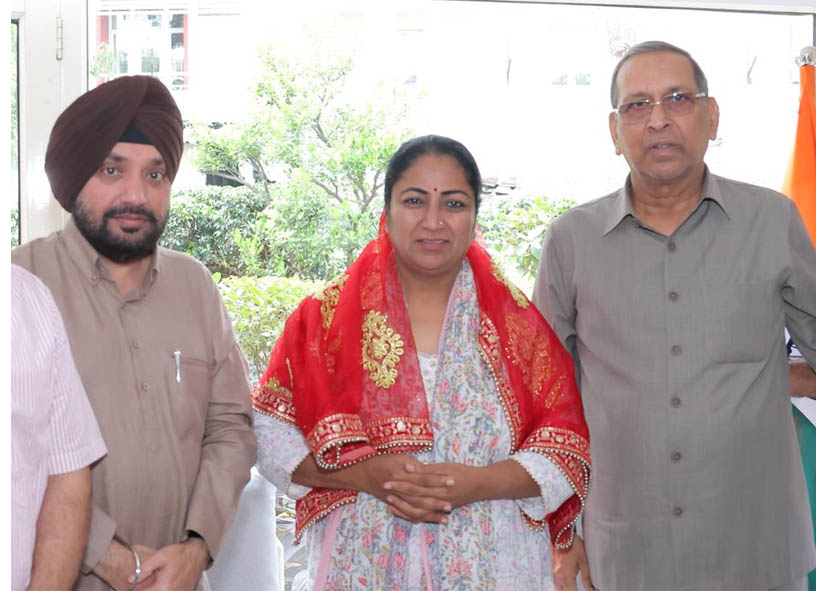 कांग्रेस से BJP में आए नेताओं को सौंपी बड़ी जिम्मेदारी, सीएम रेखा गुप्ता ने दी शुभकामनाएं, कहा- ‘खुशी हो रही है कि विकसितदिल्ली के दृष्टिकोण…’
