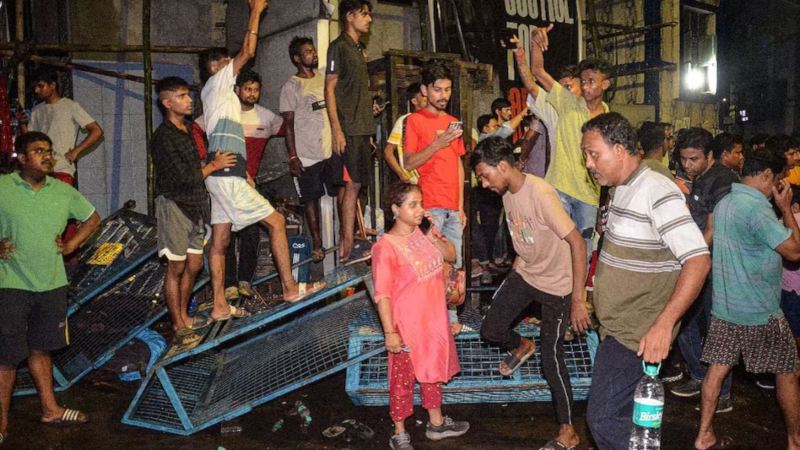 कोलकाता आरजी कर अस्पताल में तोड़फोड़ मामला : पुलिस ने आरोपपत्र में वामपंथी नेताओं पर फोड़ा उत्पात का ठीकरा, कहा- इन्होंने ही भीड़ को उकसाया ; TMC को दी क्लीन चिट