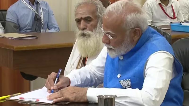 पीएम मोदी की ग्रेजुएशन डिग्री से जुड़ी जानकारी का नहीं होगा खुलासा, दिल्ली हाई कोर्ट ने रद्द किया CIC का आदेश ; कहा – ‘DU विवरण दिखाने को बाध्य नहीं’