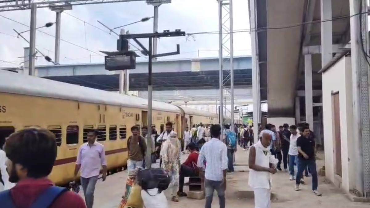 रेलवे स्टेशन से 3 साल की मासूम गायब: बच्ची के अपहरण की आशंका, GRP पुलिस ने शुरू की तलाश