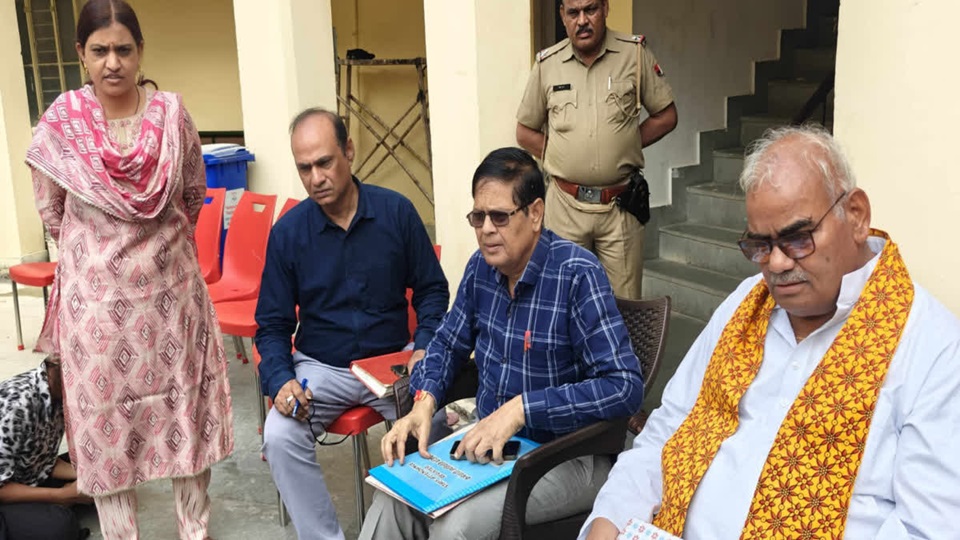 Rajasthan News: फर्जी दिव्यांग प्रमाण पत्र के मामले में चार शिक्षकों को सेवा से हटाया गया
