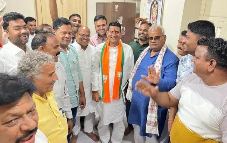 Rajasthan News: रिटायर्ड थानेदार छोटूलाल ने थामा BJP का दामन, बोले- अब…
