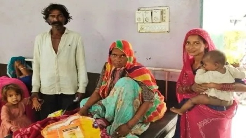 Rajasthan News: 55 वर्षीय महिला ने 17वें बच्चे को जन्म दिया, दोहिते-पोते-पोतियों ने दी बधाई