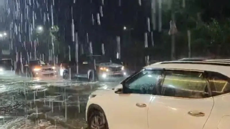 Rajasthan Weather Update: दो घंटे की बारिश से जयपुर हुआ पानी-पानी… आज इन 23 जिलों में है अलर्ट