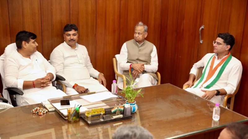 Rajasthan Politics: कांग्रेस के 4 दिग्गज एक फ्रेम में, क्या राजस्थान में बदलेगा सियासी समीकरण?