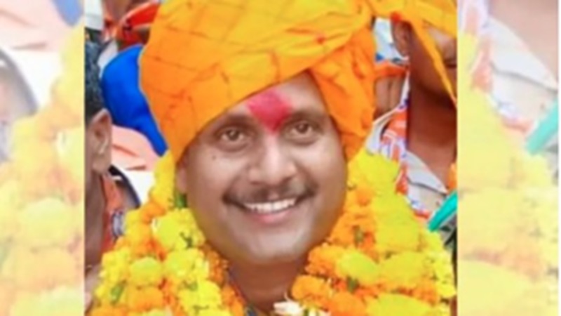 Rajasthan News: भाजपा की तिरंगा रैली में उल्टा झंडा लेकर चलते नजर आए राजस्व मंत्री, कांग्रेस बोली-ये राष्ट्रध्वज अपमान, कार्रवाई हो