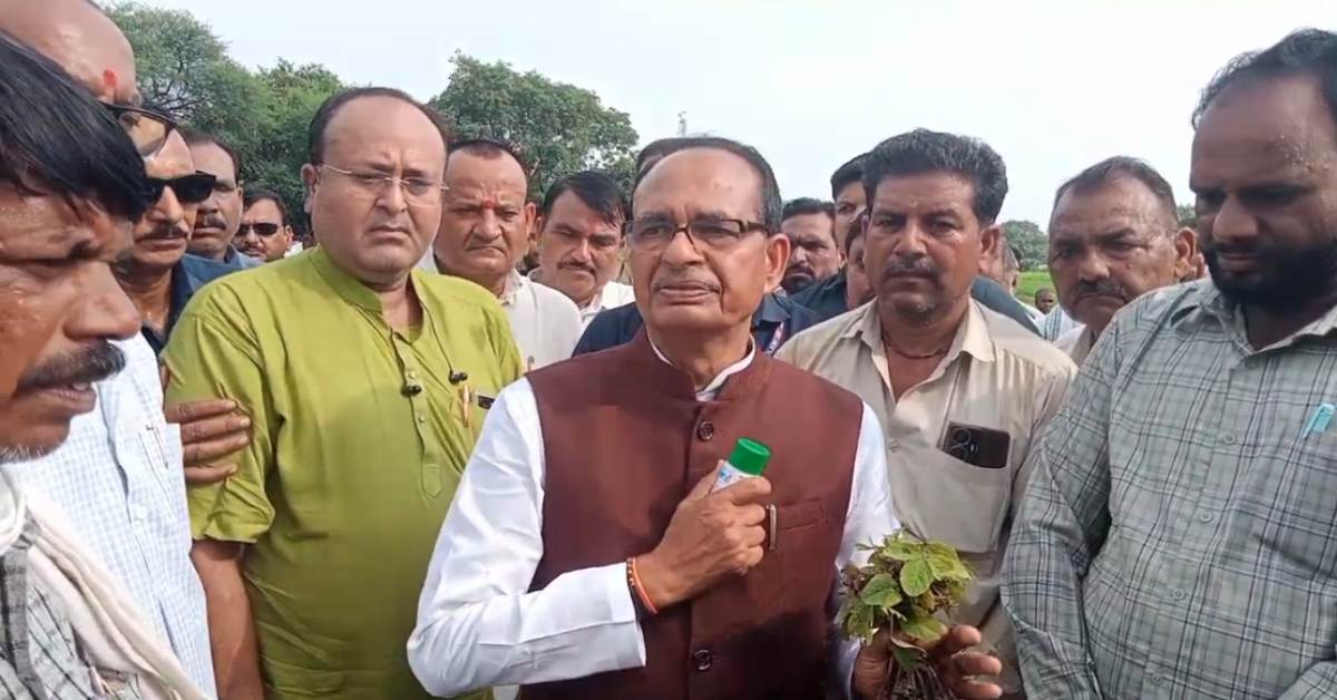 अचानक विदिशा पहुंचे केंद्रीय कृषि मंत्री: किसानों से किया संवाद, कहा- घटिया कीटनाशक निर्माण कंपनी के खिलाफ होगी सख्त कार्रवाई