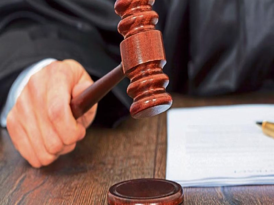 18 साल बाद बुजुर्ग दंपति को मिला इंसाफ, फ्लैट विवाद में बिल्डर ने किया समझौता