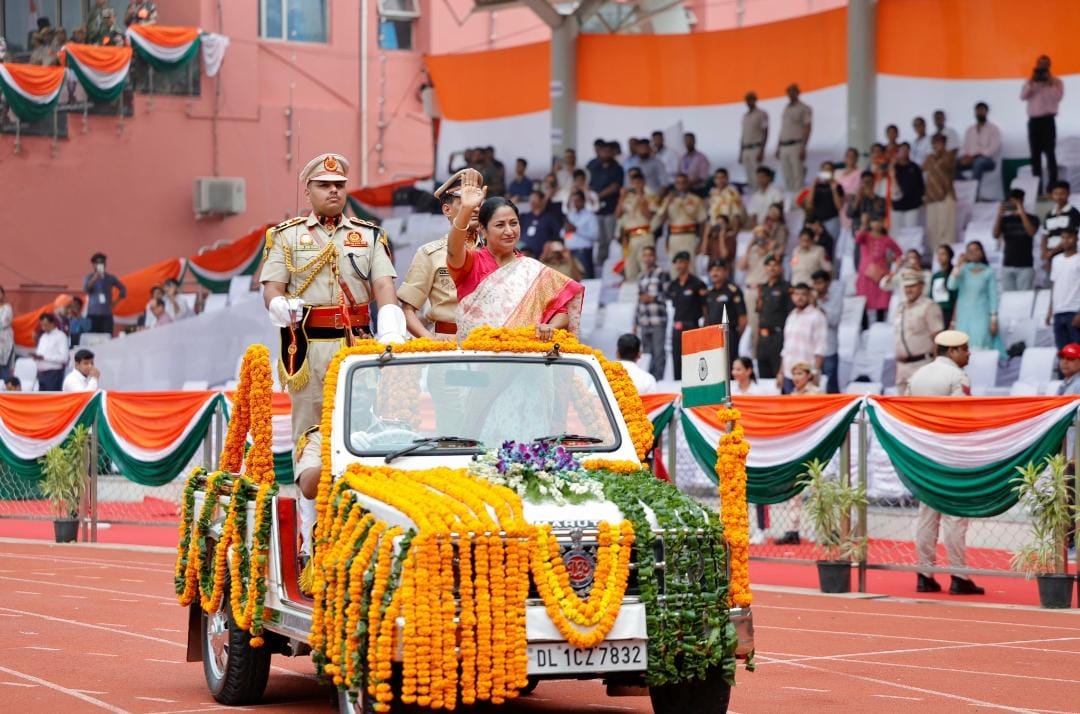 स्वतंत्रता दिवस पर दिल्ली की CM रेखा गुप्ता ने किए कई बड़े ऐलान, यमुना सफाई, वर्ल्ड क्लास इंफ्रास्ट्रक्चर,5 रुपये पेट भर खाना