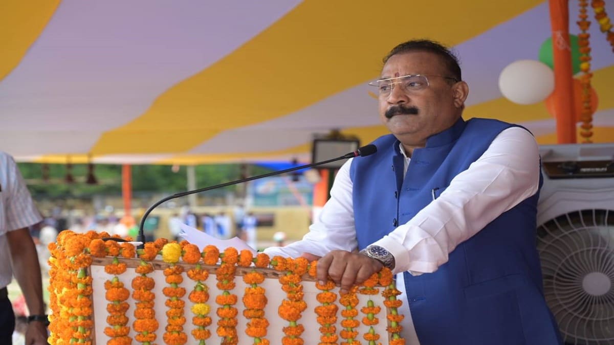 पटना में मंत्री अशोक चौधरी का बयान: कहा- वोट कटने का सवाल ही नहीं, भ्रम फैला रहे हैं राहुल-तेजस्वी