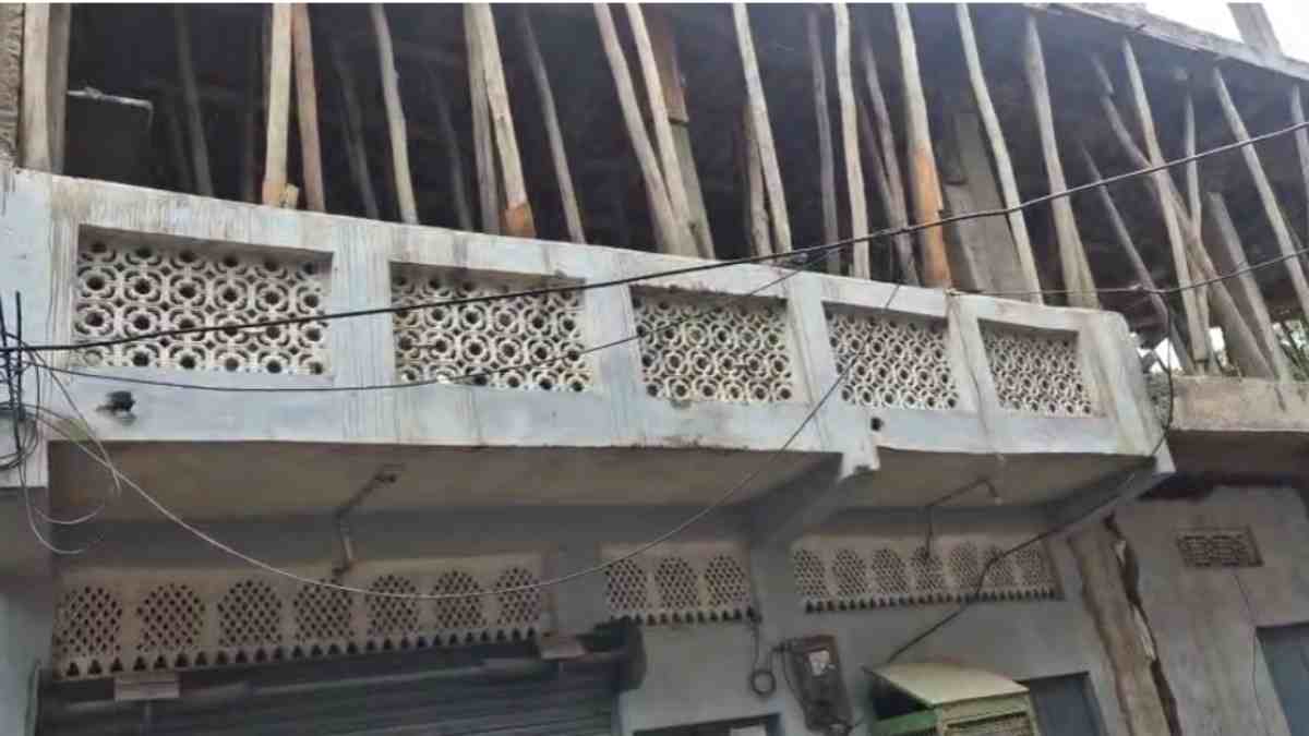 गोकशी करने वालों के घर गरजेगा मोहन सरकार का बुलडोजर, 1 क्विंटल गोमांस के साथ बाप-बेटे हुए थे गिरफ्तार, दावत के लिए ले जा रहे थे
