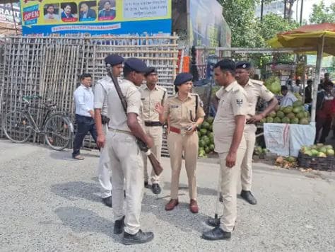 Bihar News : मुखिया की बेटी के घर से जाने पर पूरे गांव में हंगामा, पुलिस ने लिया एक्शन