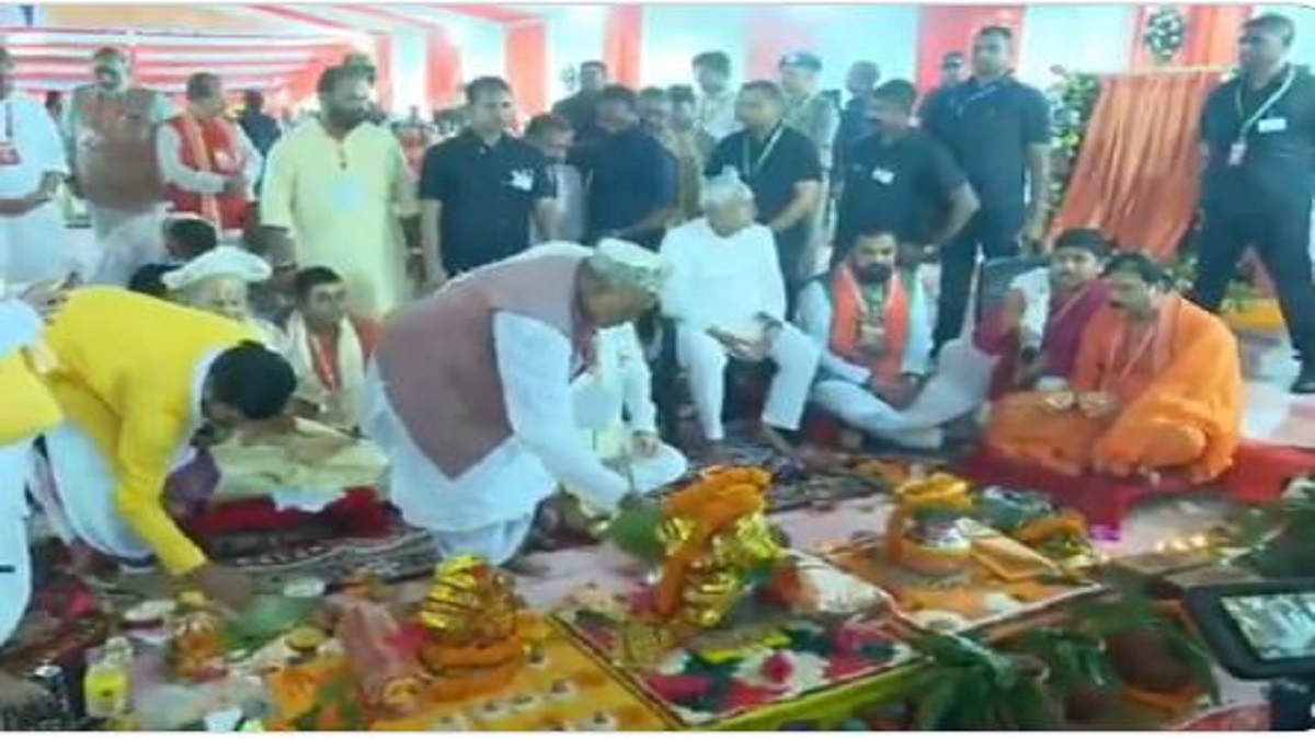 अमित शाह के साथ नहीं बैठ पाए नीतीश कुमार, कार्यक्रम का वीडियो सोशल मीडिया पर वायरल