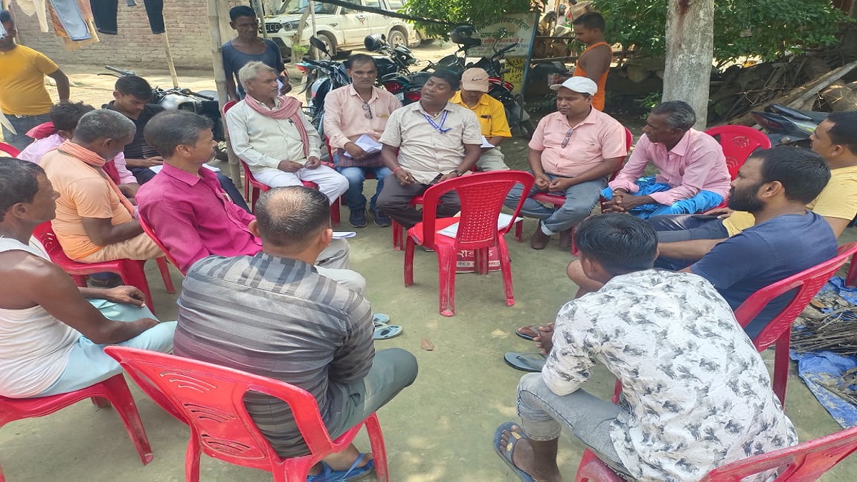 Muzaffarpur News: ईवीएम-वीवीपैट जागरूकता केंद्र में आम मतदाता ले रहे हैंड्स-ऑन अनुभव, समाहरणालय परिसर में संचालन