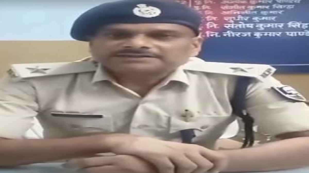 पटना में दिनदहाड़े महिला के साथ लूट, लोगों की हिम्मत से मिला सामान अब पुलिस लेगी एक्शन