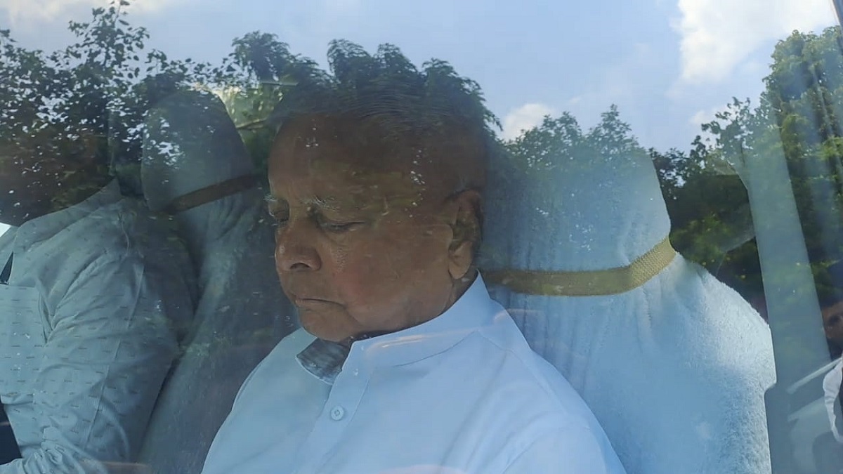 बिहार में राहुल गांधी की वोट अधिकार यात्रा, लालू और राबड़ी देवी भी पहुंची,महागठबंधन नेताओं के साथ शुरू हुआ आंदोलन!