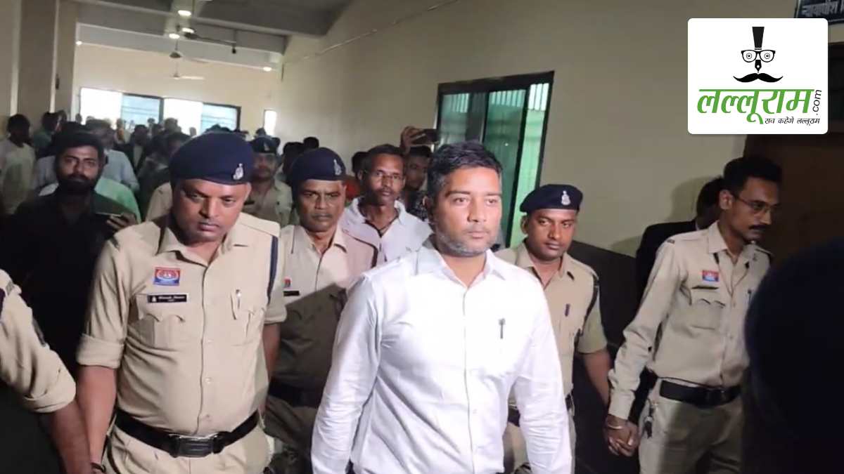 शराब घोटाला मामला: चैतन्य बघेल को 14 दिन की न्यायिक रिमांड पर भेजा जेल, अब 18 अगस्त को होगी सुनवाई