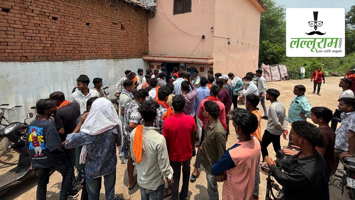 राज्यपाल के गोद ग्राम में ‘चमत्कार’ के नाम पर धर्मांतरण!  विश्व हिंदू परिषद ने जताया विरोध, पुलिस को ज्ञापन सौंपकर की कार्रवाई की मांग