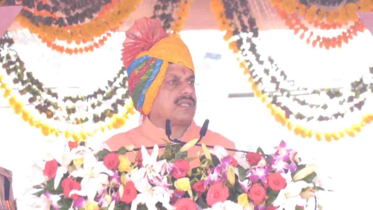Independence Day 2025: लाल परेड ग्राउंड में सुनाई दी ऑपरेशन सिंदूर की कामयाबी की गूंज, CM डॉ. मोहन बोले- जो जैसा उसे वैसा दिया जवाब
