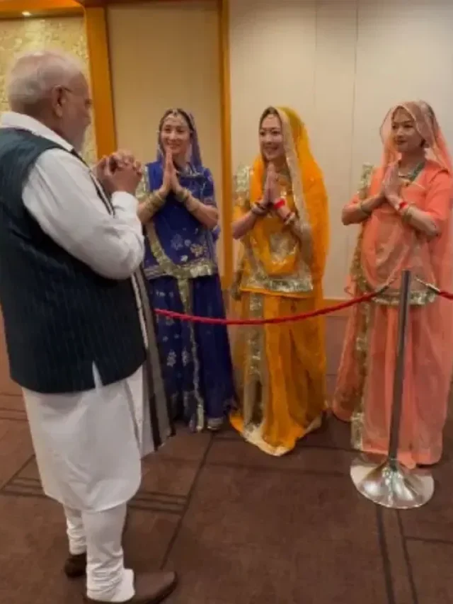 जापान में पीएम मोदी का खांटी स्वागत: जापानी महिलाओं ने पहनी राजस्थानी पोशाक, गाया लोकगीत