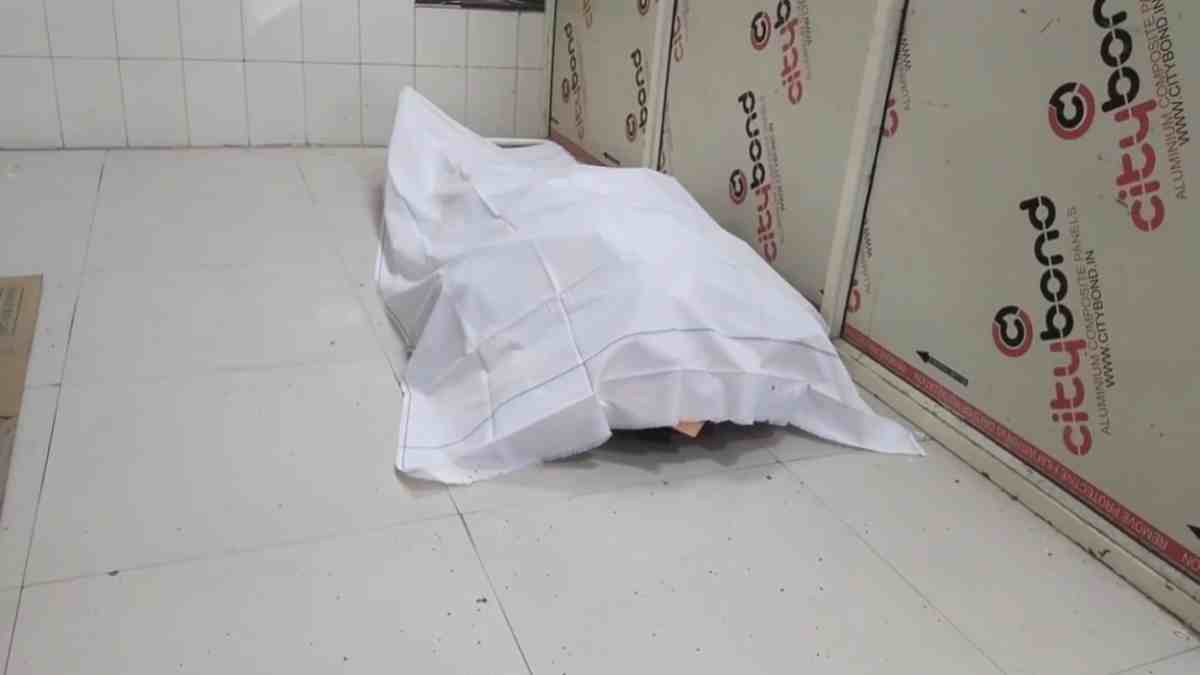 BSF रिटायर्ड जवान की तीसरी पत्नी की मौत: खेत में इस हालत में मिला शव, परिजनों ने छत से फेंकने के लगाए आरोप