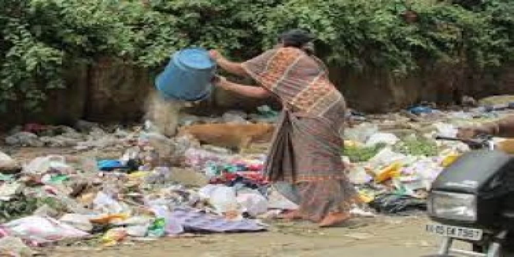 सावधान ! अब खुले स्थान में कचरा फेंका तो कटेगा चालान