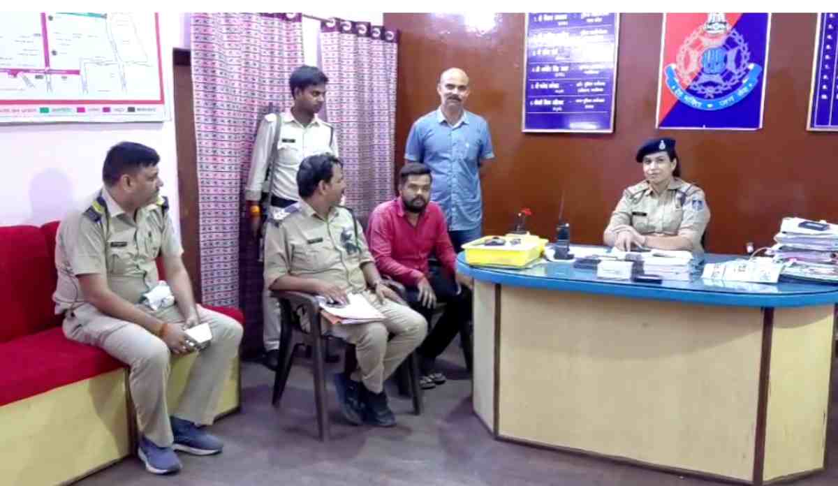 लोन के झांसे में फंसा… तांत्रिक के चक्कर में पड़ा, कर्ज से छुटकारा और गड़ा खजाने के लालच में लुटाए पैसे, फिर नकली सुसाइड का ऑडियो किया वायरल