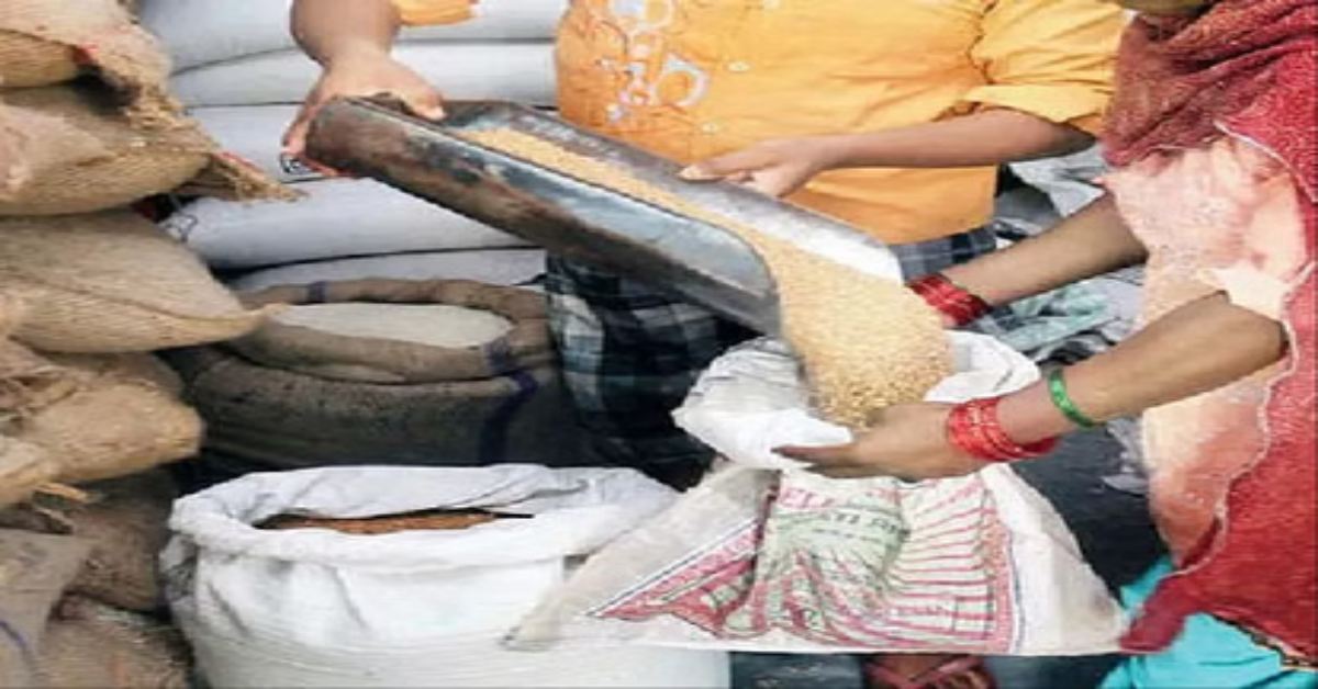 UP में अब नहीं चलेगी कोटेदारी व्यवस्था, सीएम योगी ने कहा- कोई दूसरा व्यवसाय कर लें कोटेदार