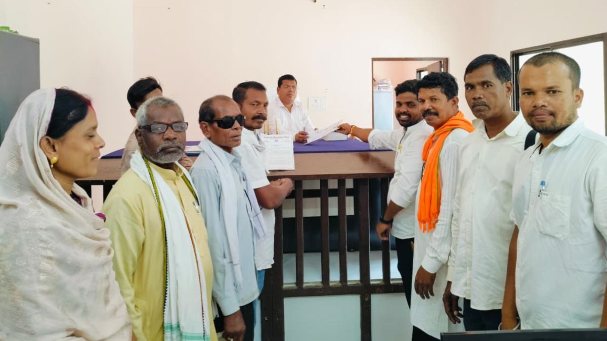 CG NEWS: हर घर से होनी थी 50 रुपए की वसूली, सरपंचों के विरोध के बाद SDM ने वापस लिया मकानों में नंबर बिल्ला लगाने का आदेश…