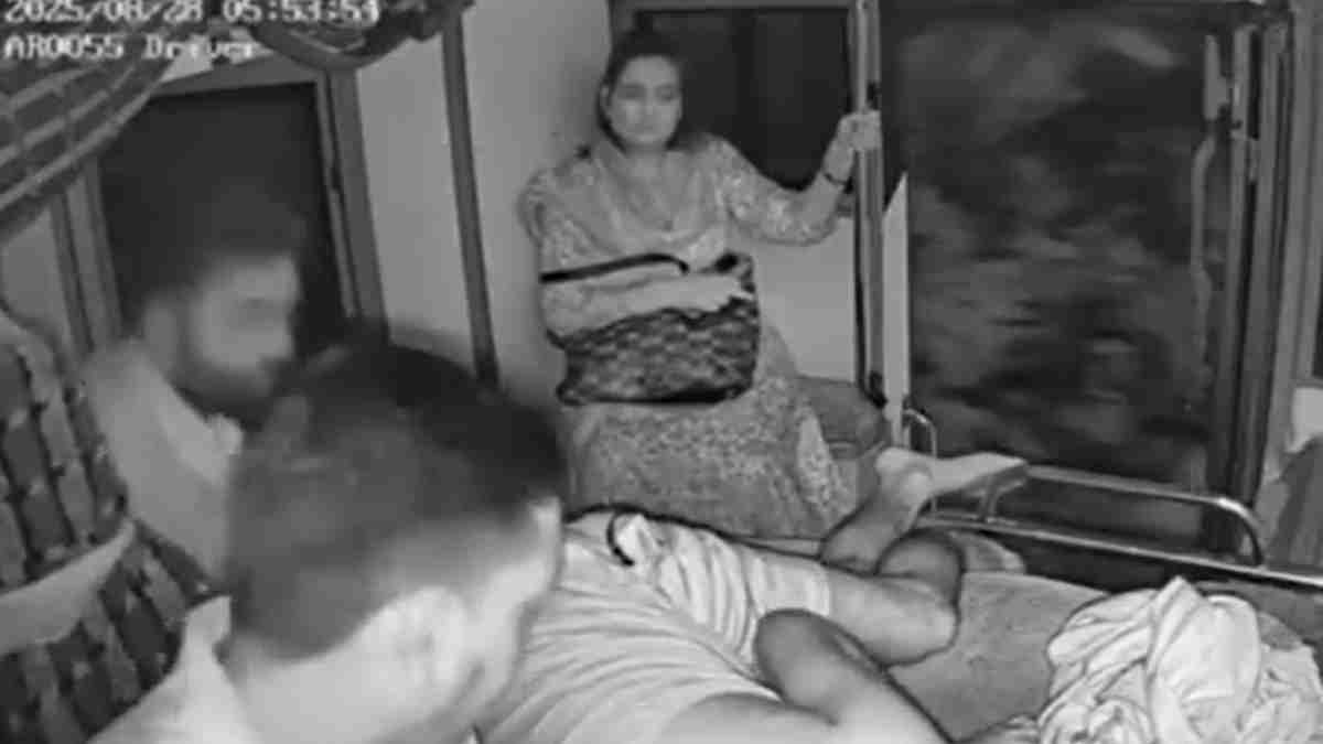 दिल दहलाने वाली घटनाः चलती बस में ड्राइवर को आया अटैक, मौत, यात्रियों में फैली दहशत, इंदौर से जोधपुर जा रही थी बस, घटना CCTV में कैद